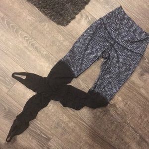 Lululemon stirrup yoga leggings